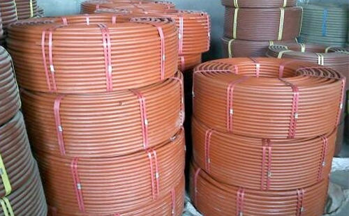 提升工程安全：聚乙烯(RPE)阻燃安多穿线管在现代建筑中的应用